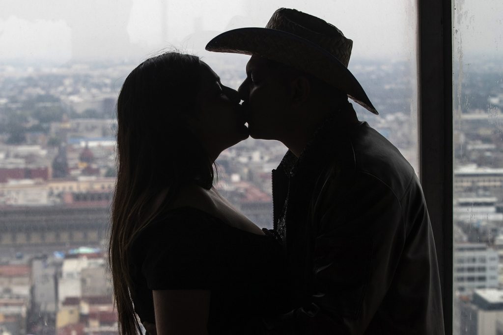 ong pide no romantizar el consumo de alcohol en el día de san valentín en méxico