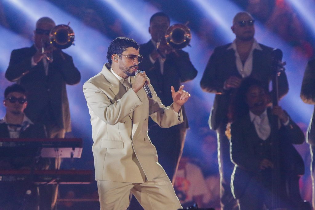 bad bunny gana el grammy a mejor interpretación de música global por 'eoo'