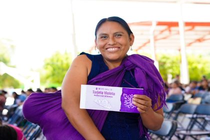 beneficiada de tarjeta violeta
