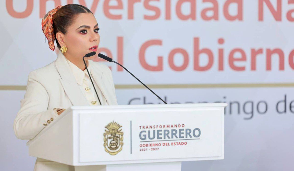 universidad nacional rosario castellanos en acapulco