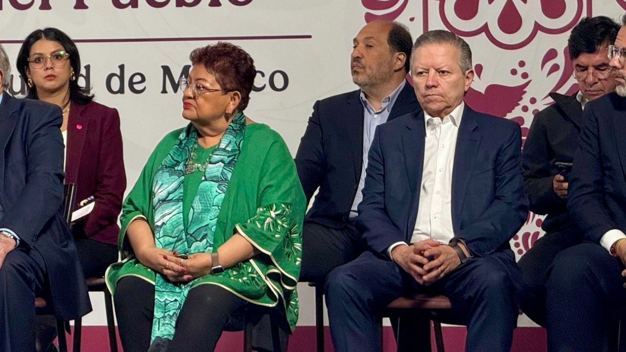 Ernestina Godoy y Arturo Zaldívar