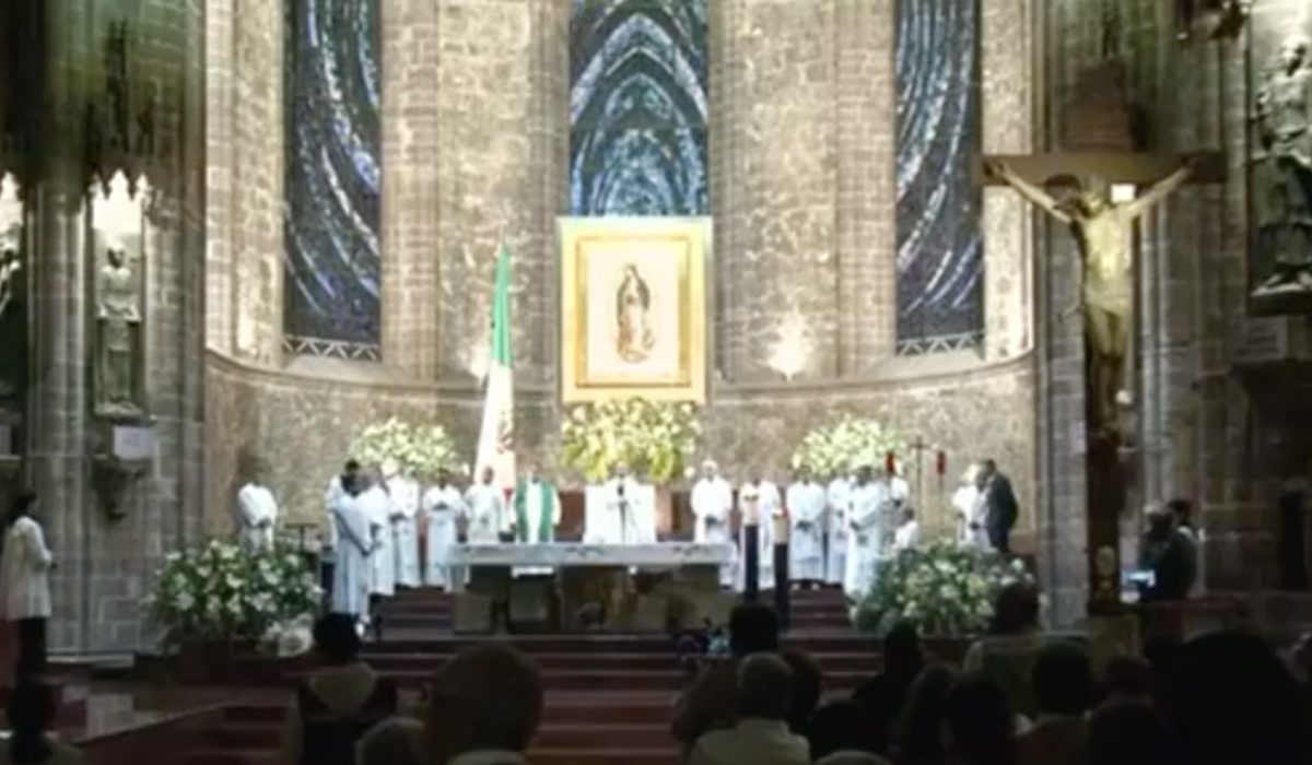 Misa en Uruapan, Michoacán