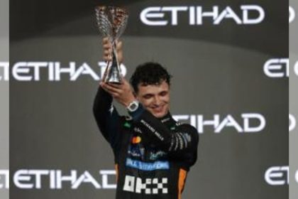 El piloto de McLaren Lando Norris durante el GP de Abu Dabi, Emiratos Árabes. EFE/EPA/Andrej ISAKOVIC