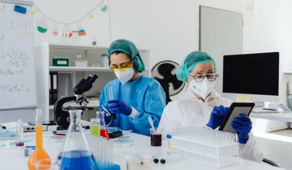 Avances médicos en 2025: conoce los logros más importantes del año