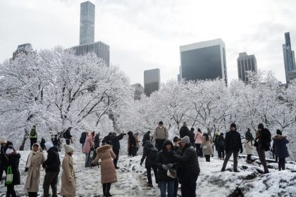 ALERTA por TORMENTA invernal en EU: cinco estados bajo nieve intensa