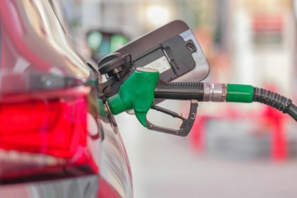 Gasolina se mantendrá estable en 2026: Hacienda y Energía confirman tope al precio