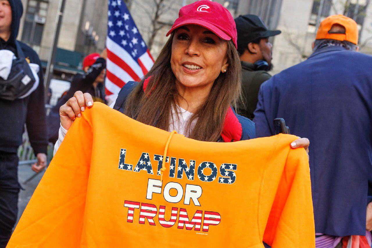 Encuesta sobre latinos y Donald Trump| EFE