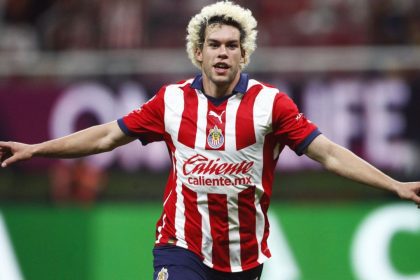 Cade Cowell con Guadalajara