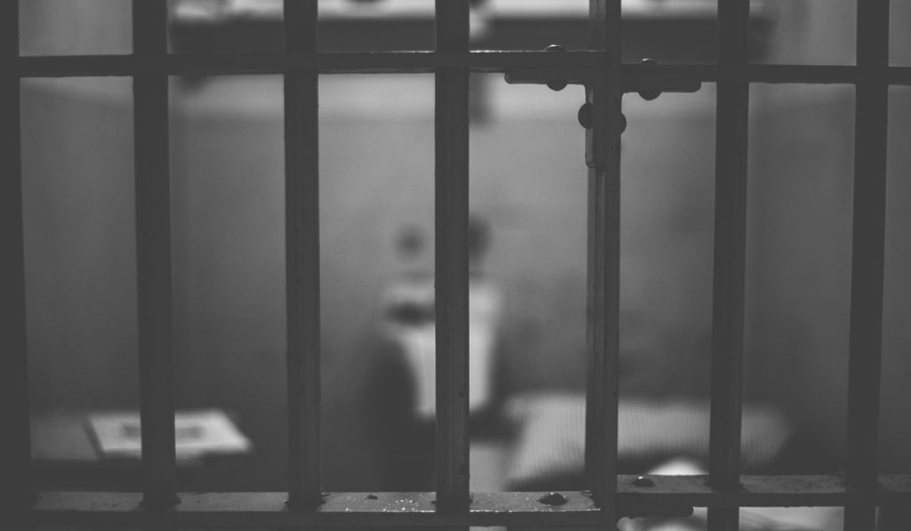 cárcel detenido