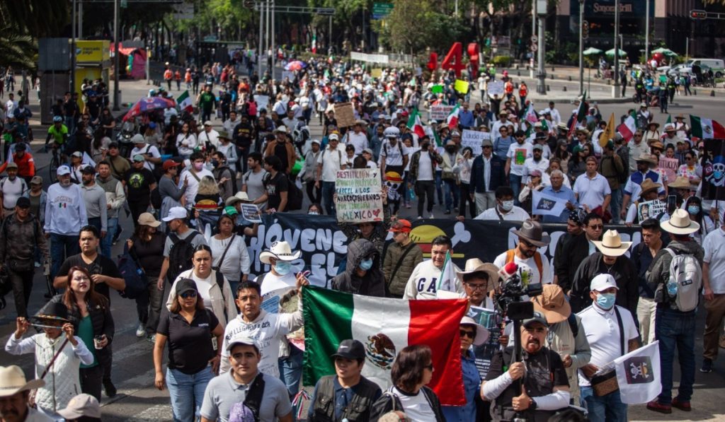 Marcha de la Generación Z convoca a cerca de 300 manifestantes