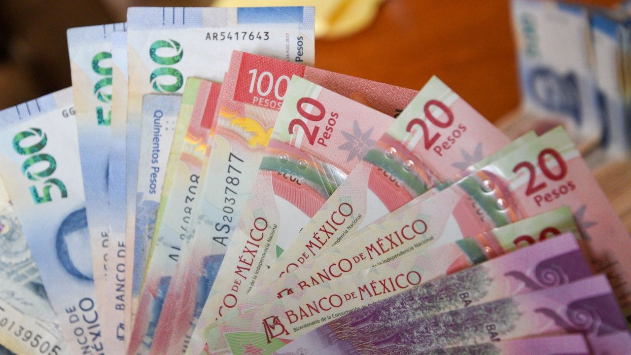 Dinero, Aguinaldo