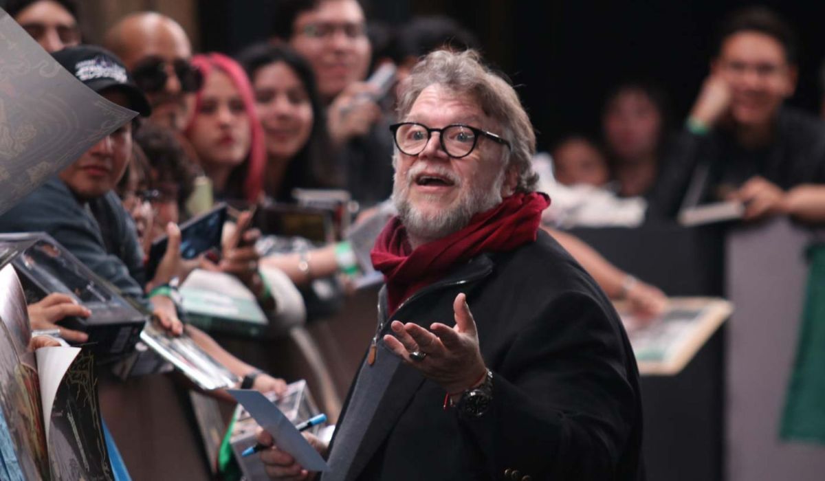 'El corazón puede romperse': Guillermo del Toro honra a su hermano mayor en los Palm Springs Film Awards