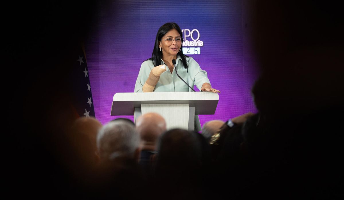 Delcy Rodríguez asume el mando: quien es la nueva presidenta encargada de Venezuela