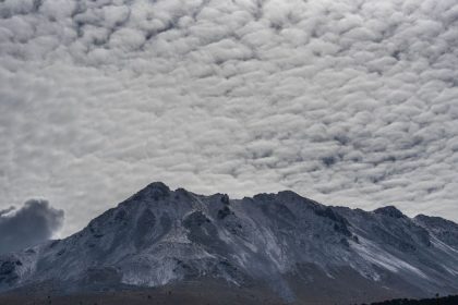 Influencer ingresa de forma ilegal al Nevado de Toluca pese a condiciones climáticas adversas