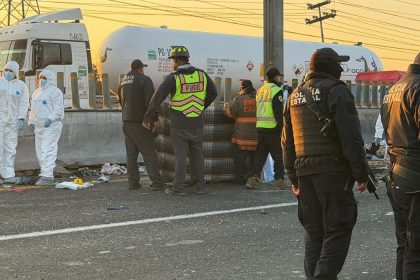 Carretera México-Pachuca: deja dos personas muertas choque múltiple