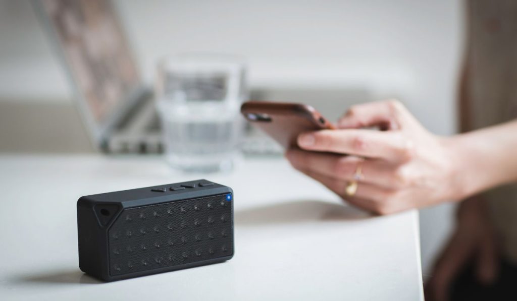 Bluetooth siempre activo: los riesgos reales de dejarlo encendido en tu celular