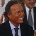 Julio Iglesias enfrenta dos denuncias por abuso sexual | EFE