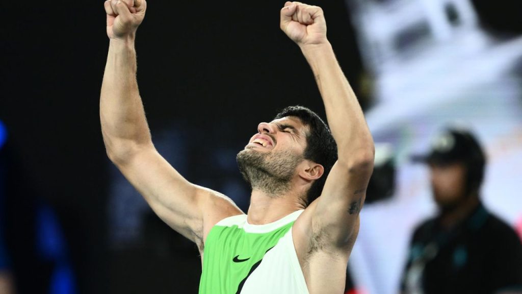 alcaraz vence a de minaur y avanza por primera vez a semifinales del australian open 2