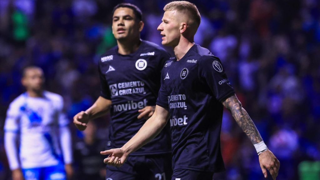 mateusz bogusz deja al cruz azul y ficha por el houston dynamo 1