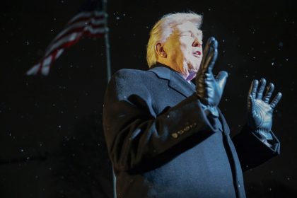 trump impone arancel del 25% a países que compren bienes de irán