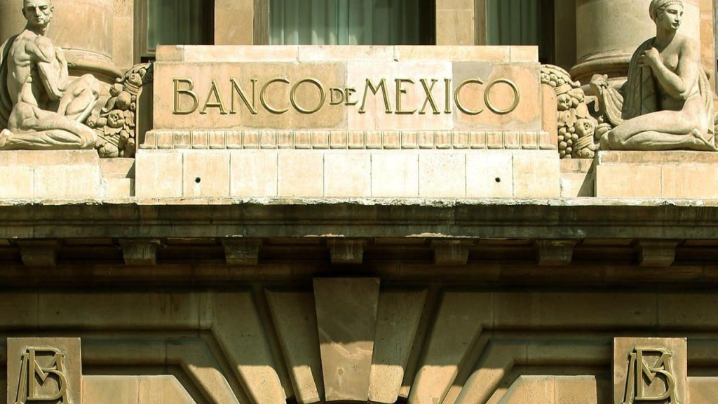banxico eleva al 16 su pronostico de crecimiento en 2026