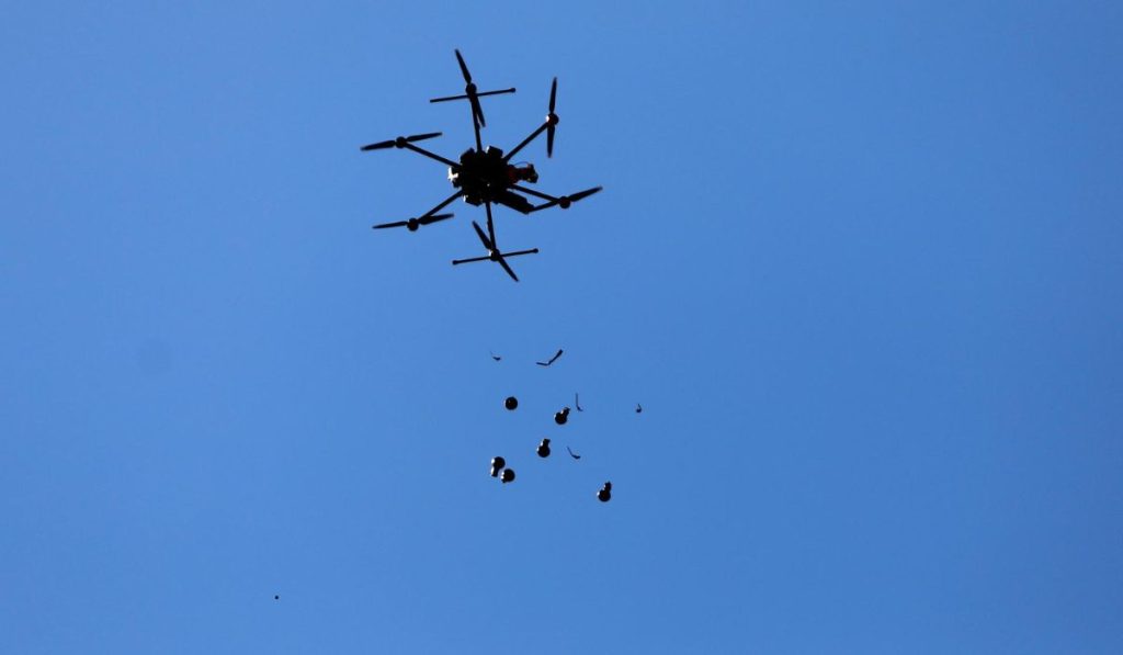derriba fuerza armada de eu un dron de la propia patrulla fronteriza
