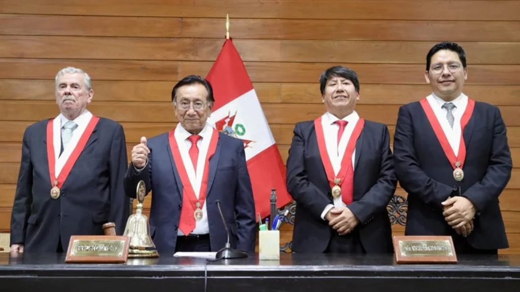 designan al izquierdista jose maria balcazar como nuevo presidente interino de peru