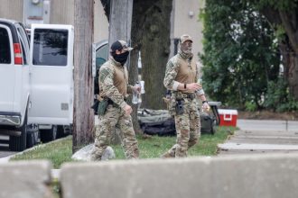 más de 150 migrantes de méxico y centroamérica detenidos en un operativo de ice en florida