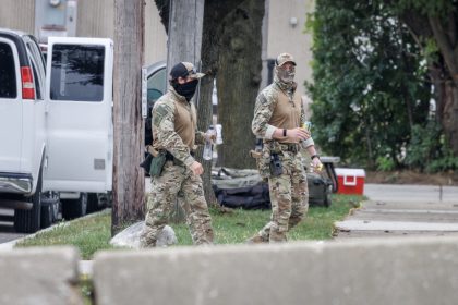 más de 150 migrantes de méxico y centroamérica detenidos en un operativo de ice en florida