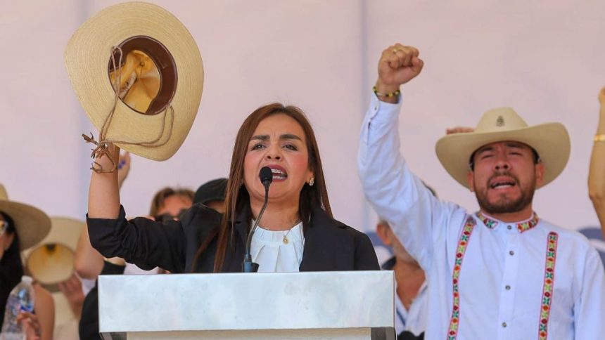 grecia quiroz presenta denuncia contra leonel godoy raul moron y nacho campos por asesinato de carlos manzo
