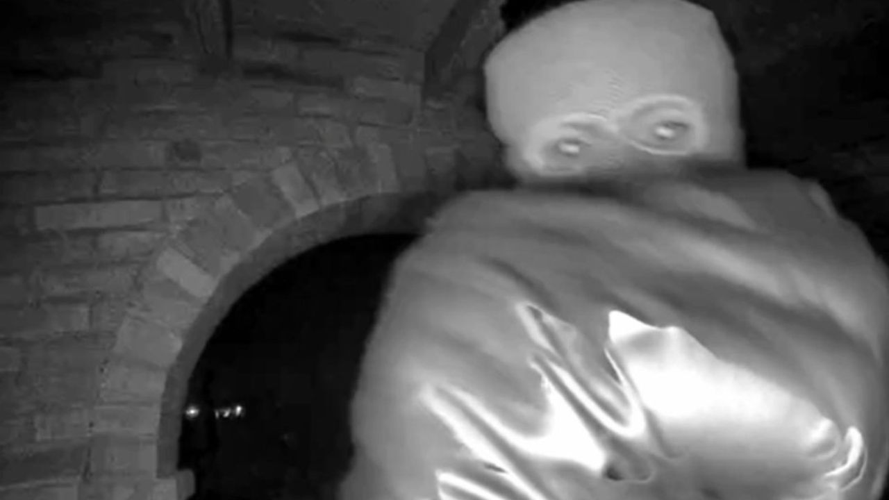 publica fbi fotografias del presunto sospechoso de la desaparicion de nancy guthrie 2