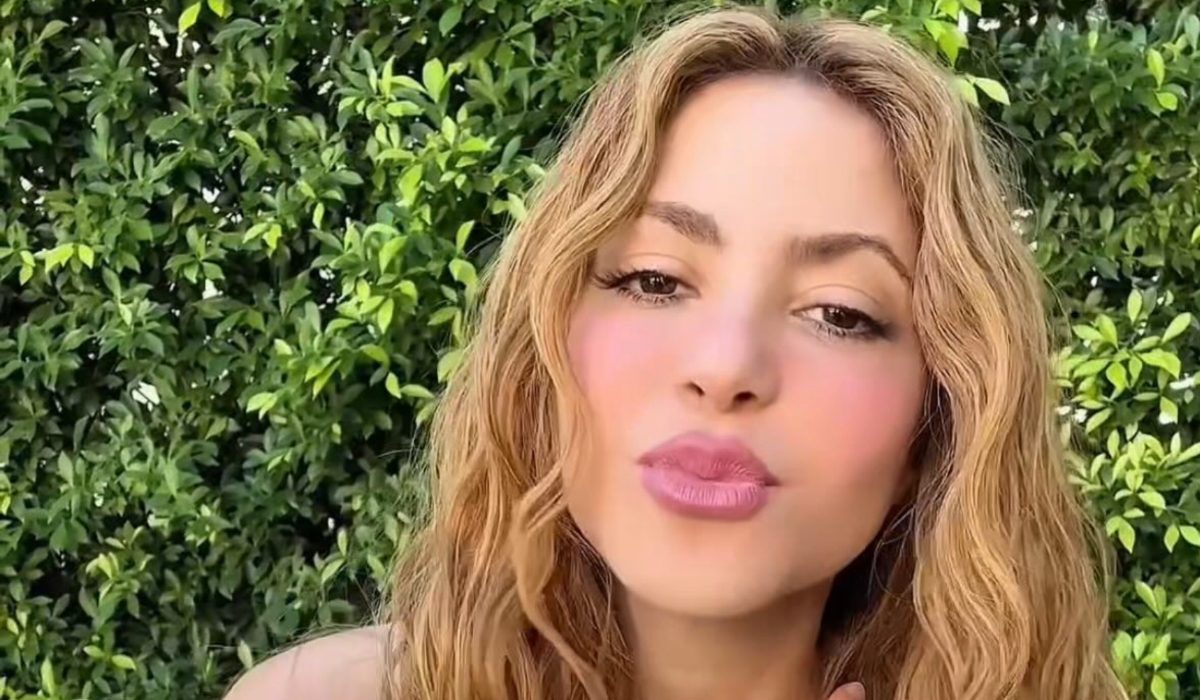 shakira 01