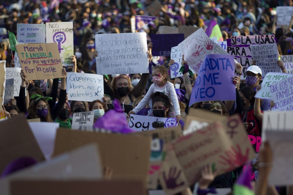 marcha feminista 8m monterrey