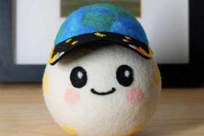 rise mascota lunar