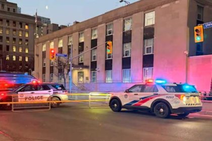 Refuerzan seguridad en sedes diplomáticas tras ataque a balazos contra el consulado de Estados Unidos en Toronto