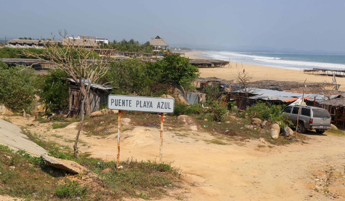 atencion en playa azul mar de fondo arrasa en copala guerrero