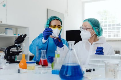 eres trabajador del sector de salud estas vacantes de hasta 80 mil pesos te interesaran