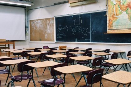 escuela salon de clases 02