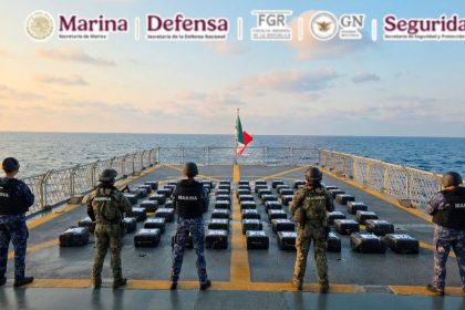 golpe al narcotrafico en acapulco semar asegura 2 toneladas de cocaina en operativo de alta mar