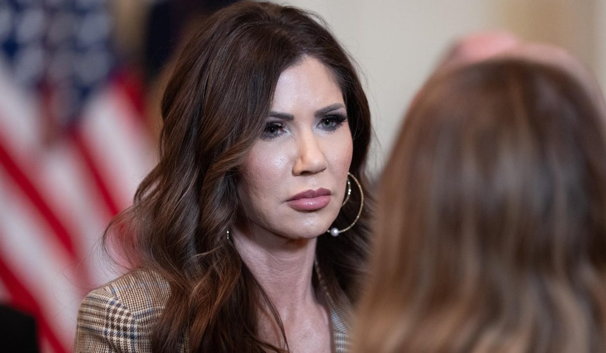 kristi noem 01