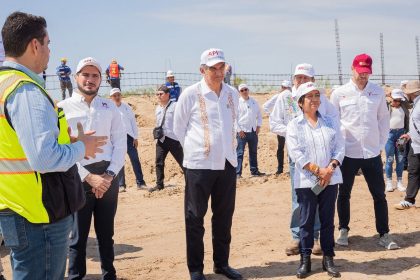 077 2026. constatan américo y titular de la sedatu obras de urbanización en el puerto del norte en matamoros (4)