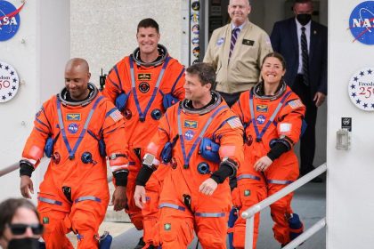 astronautas de artemis ii