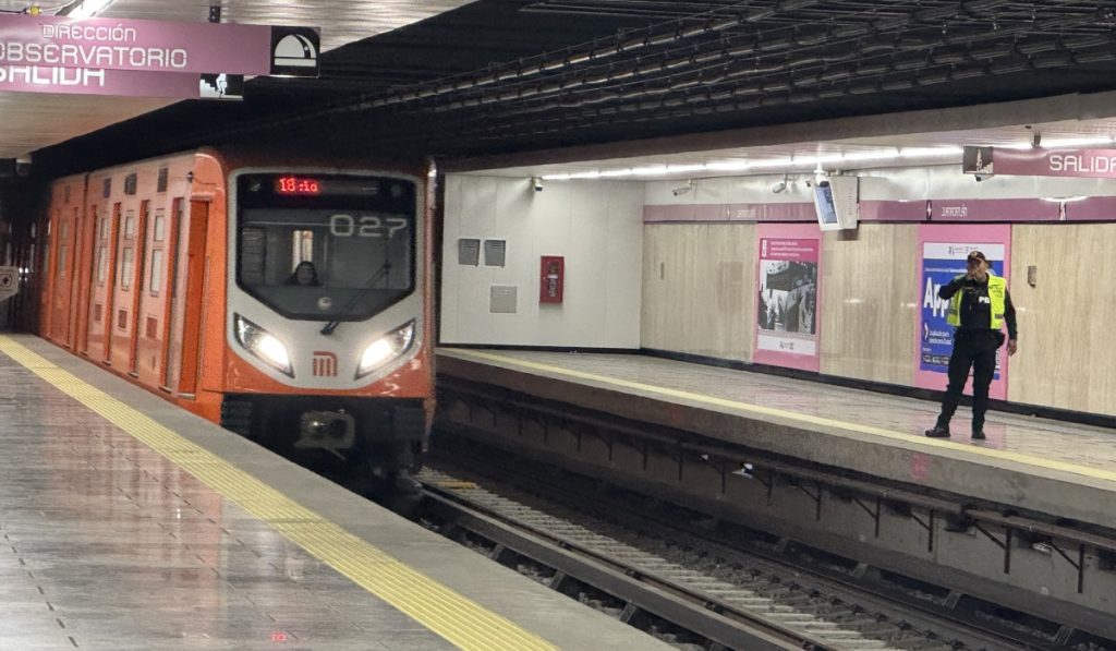 metro línea rosa