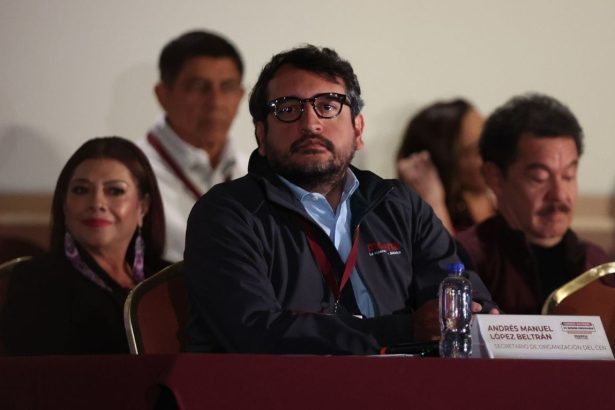Andrés Manuel López Beltrán renuncia a Morena | FOTO: GALO CAÑAS/CUARTOSCURO.COM