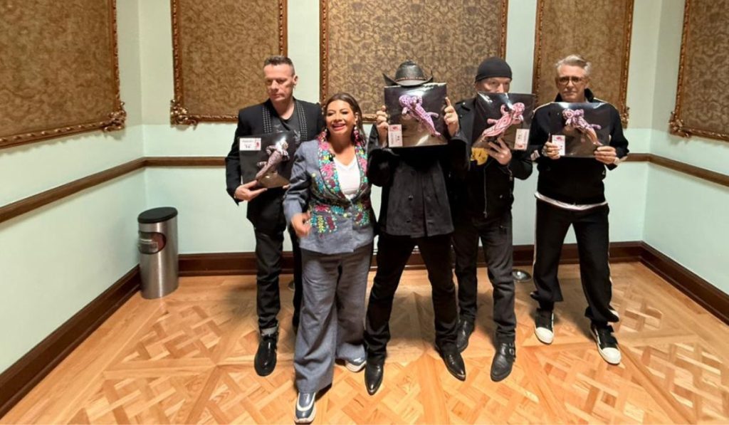 u2 es invitado a concierto en zocalo