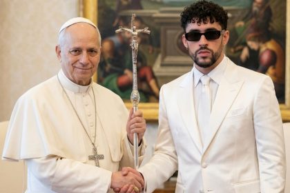 papa león xiv y bad bunny