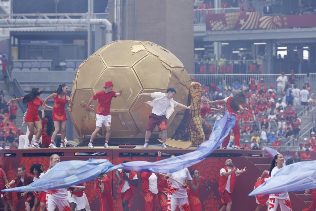 toronto abre su primer mundial con una ceremonia que celebra la diversidad canadiense