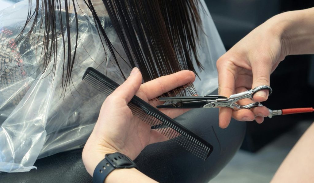 corte de cabello en luna