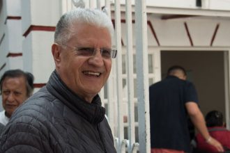 CIUDAD DE MÉXICO, 14JULIO2018.- Alfonso Sánchez Anaya, ex gobernador de Tlaxcala de 1999 al 2005, visitó esta mañana la casa de campaña de Andrés Manuel López Obrador. FOTO: MARIO JASSO /CUARTOSCURO.COM