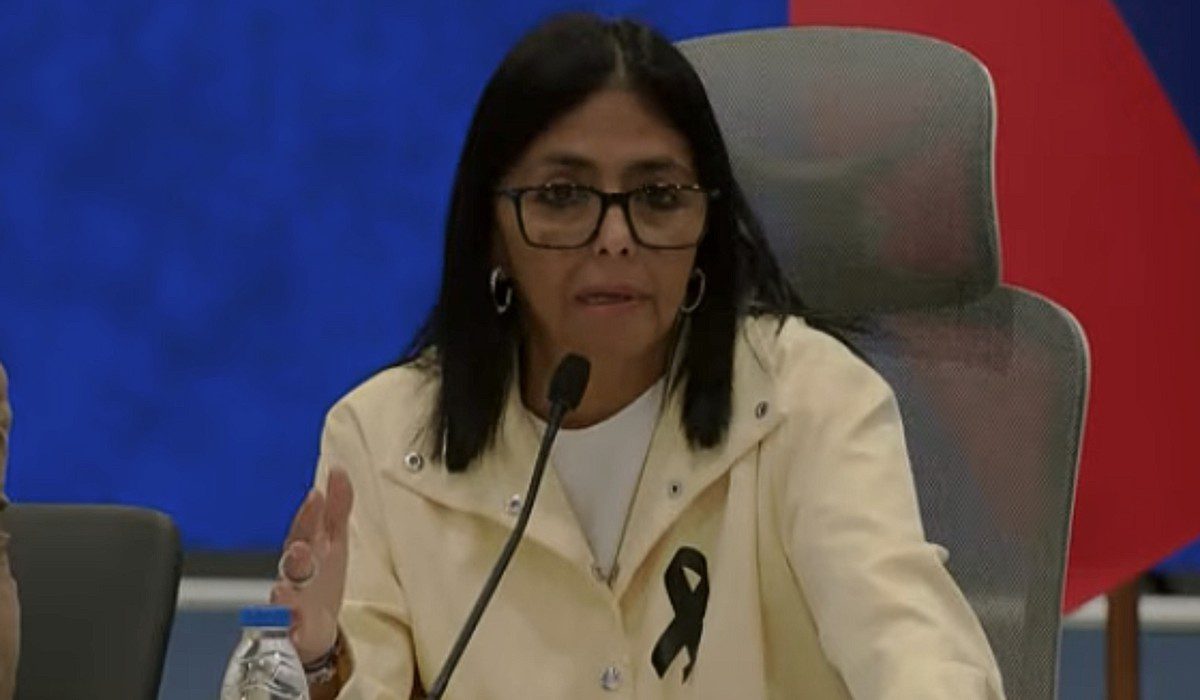 conferencia de delcy rodríguez